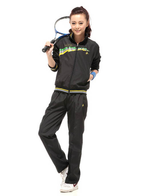 女校服運(yùn)動(dòng)服